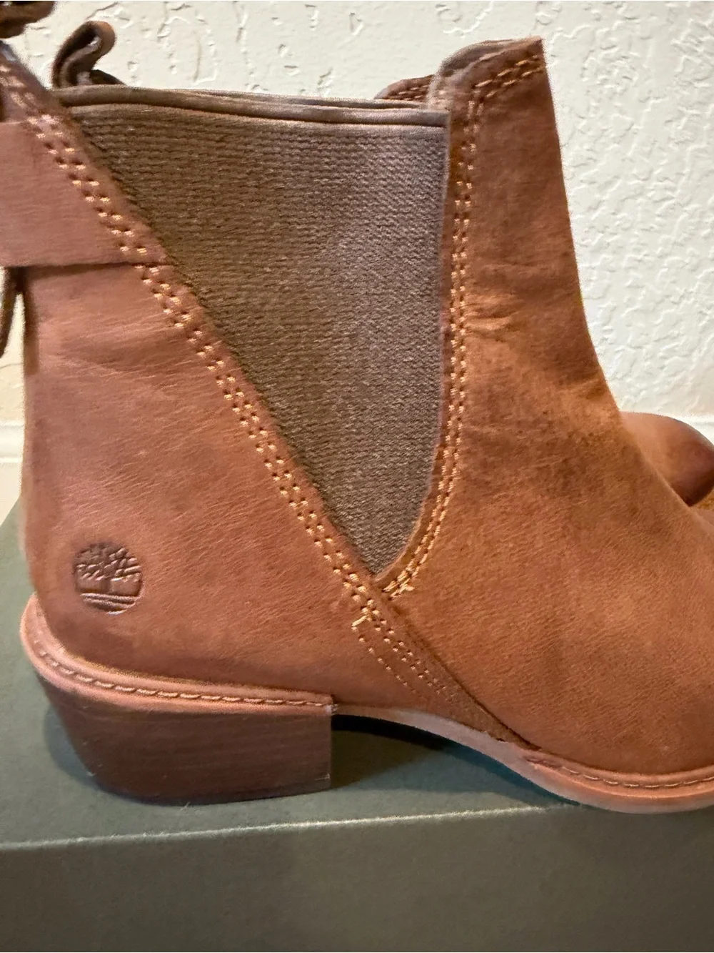 Timberland Women’s Brown Leather Chelsea Boots